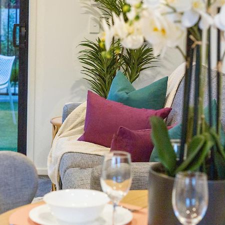 Urban Elegance - 2 Bed, 2 Bath In The Cbd Daire Christchurch Dış mekan fotoğraf