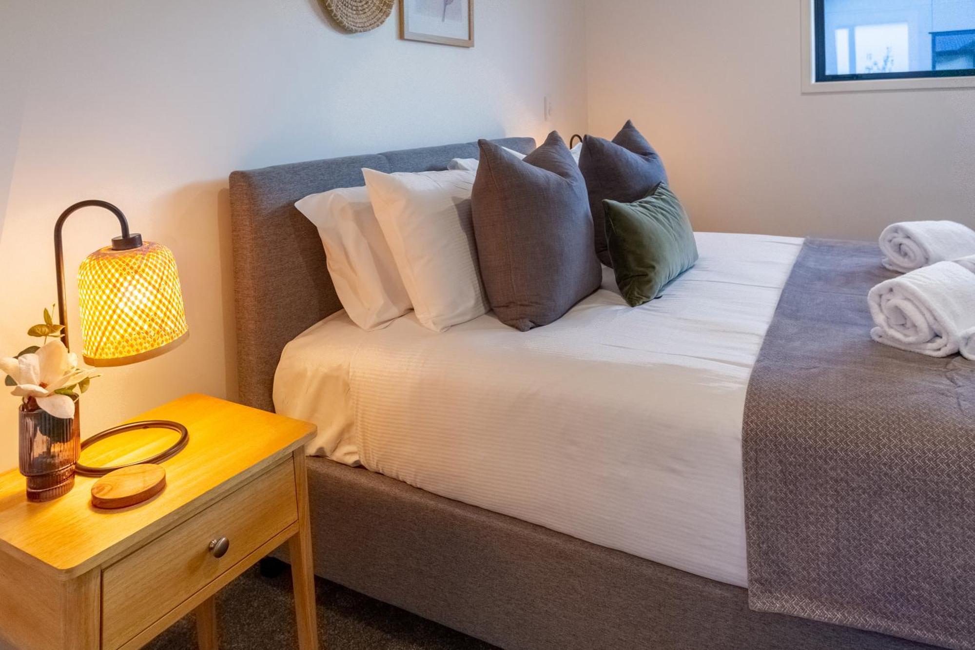 Urban Elegance - 2 Bed, 2 Bath In The Cbd Daire Christchurch Dış mekan fotoğraf